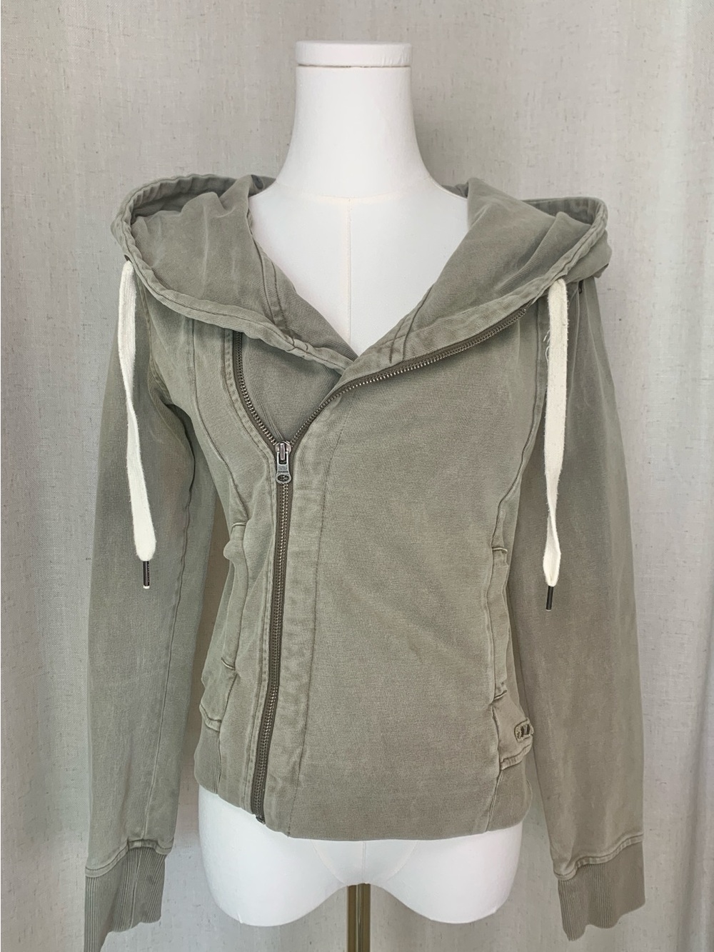 Y2k Converse Women's Hooded Sweater in Sage Green